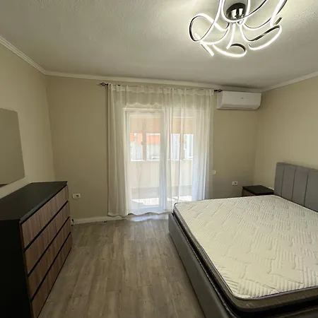Skyline Nest Apartment