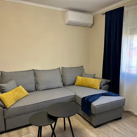 Skyline Nest Apartment