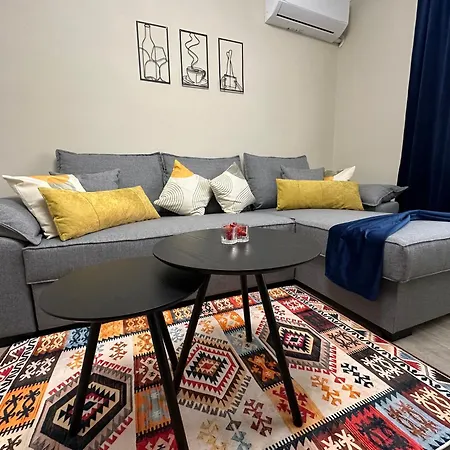 Skyline Nest Tiran